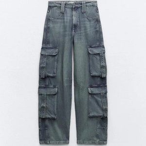 ZARA MID-RISE TRF CARGO JEANS BLOGGER’S FAVORITE